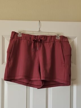 lululemon athletica Women's Drawstring Athletic Shorts in Dusty Rose